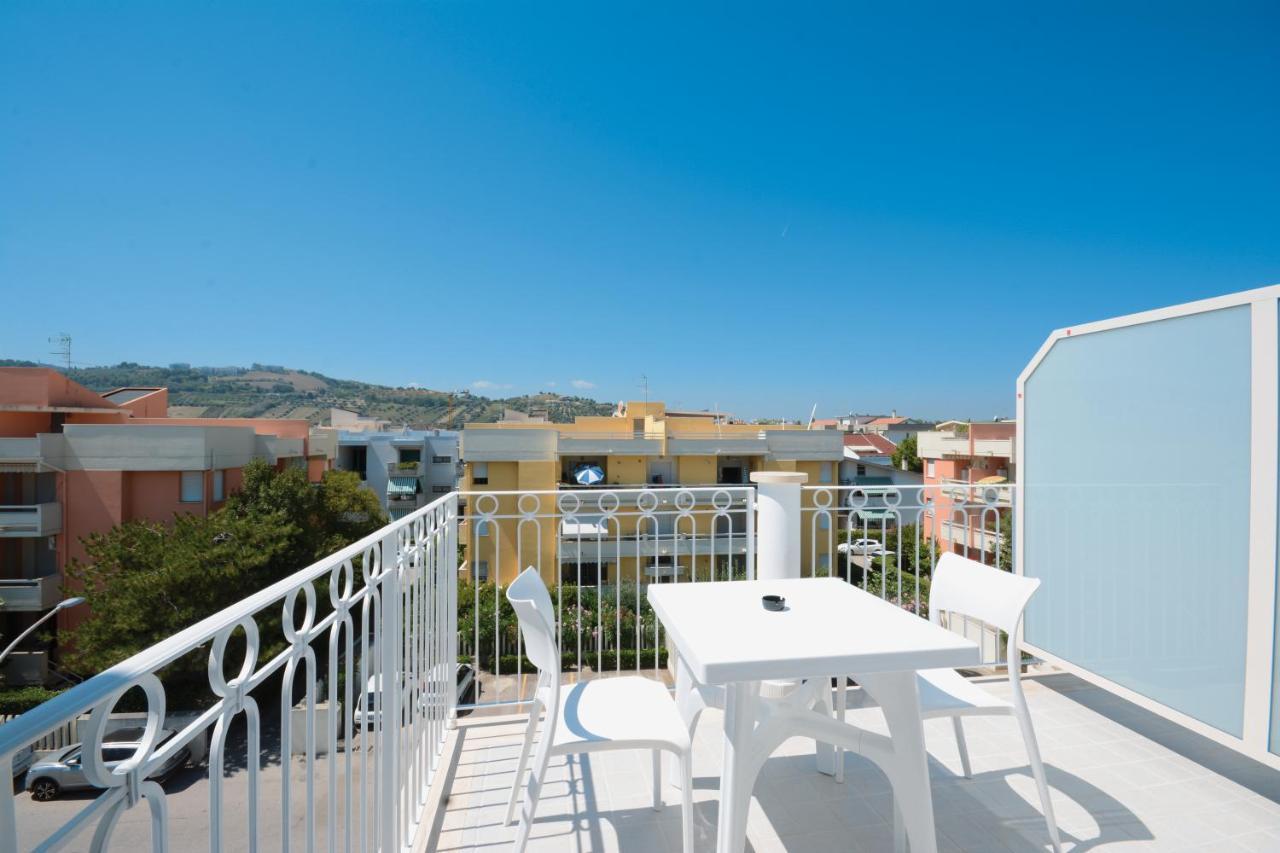 Residence Hotel Alba Palace Alba Adriatica Eksteriør bilde