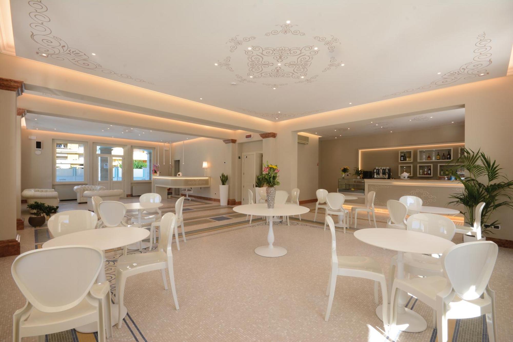 Residence Hotel Alba Palace Alba Adriatica Eksteriør bilde